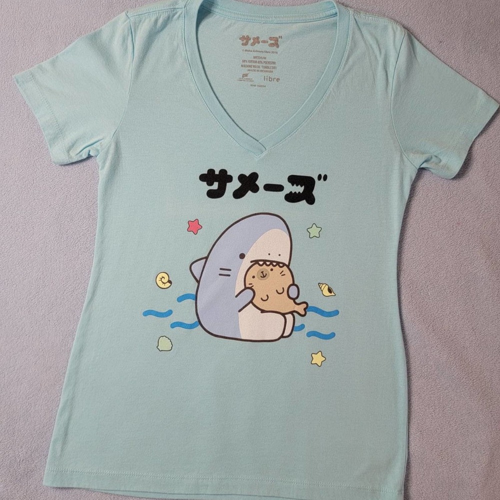 Samezu Shark Size Medium NWOT‎ Woman's Shirt Top